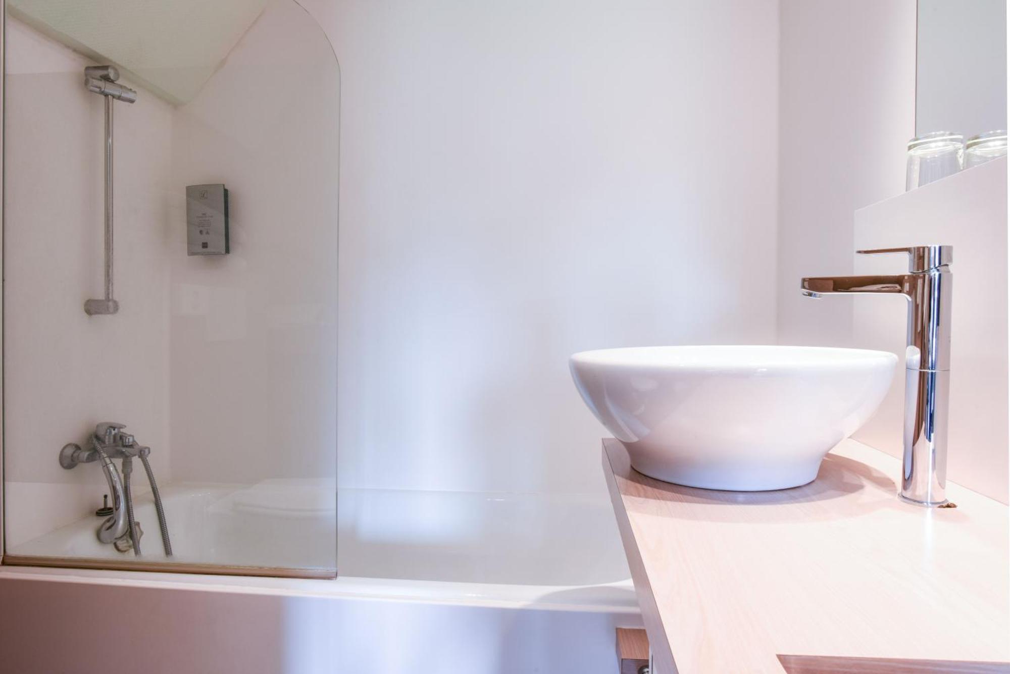 Logis Auberge Du Relais - Hotel & Restaurant Berenx Zewnętrze zdjęcie